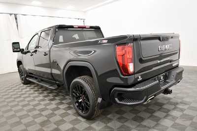 2022 GMC 1500 Crew Cab, $43999. Photo 5