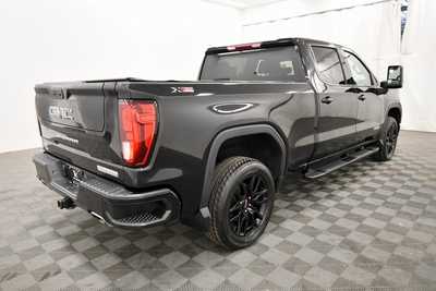 2022 GMC 1500 Crew Cab, $43999. Photo 8