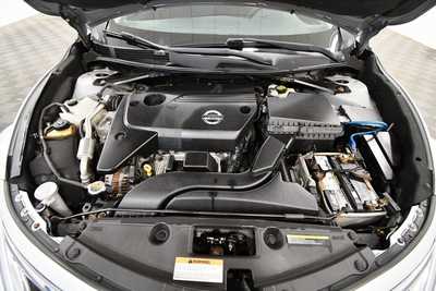 2015 Nissan Altima, $9497. Photo 11
