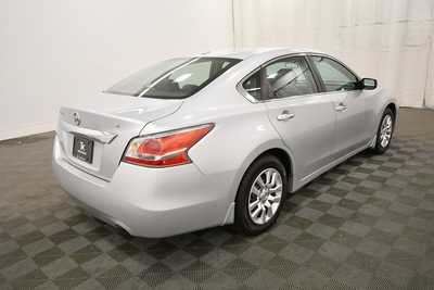 2015 Nissan Altima, $9497. Photo 7
