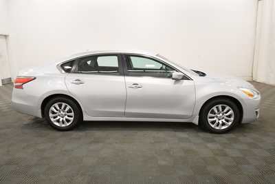 2015 Nissan Altima, $9497. Photo 8