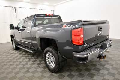 2019 Chevrolet 2500 Crew Cab, $45997. Photo 5