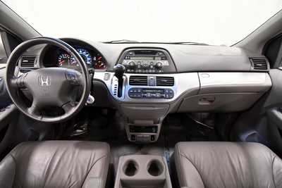 2008 Honda Odyssey, $9999. Photo 3