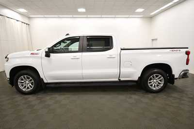 2020 Chevrolet 1500 Crew Cab, $32999. Photo 4