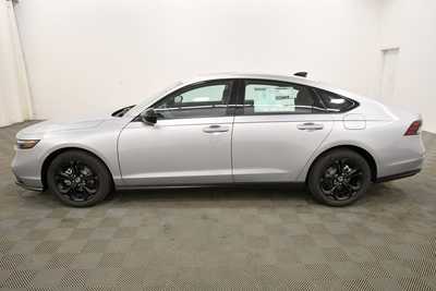 2025 Honda Accord, $31710. Photo 4