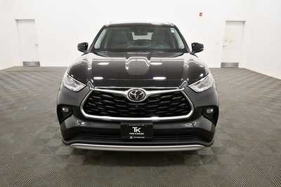 2021 Toyota Highlander, $38999. Photo 11