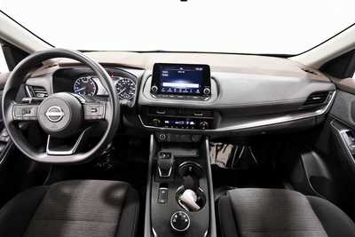 2023 Nissan Rogue, $25499. Photo 3