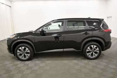 2023 Nissan Rogue, $25499. Photo 4