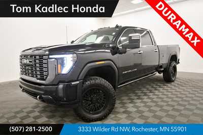 2024 GMC 2500 Crew Cab, $76468. Photo 1