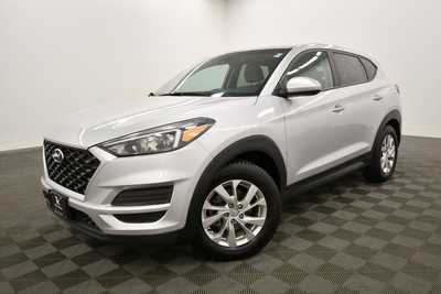 2019 Hyundai Tucson, $13999. Photo 2