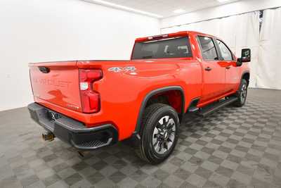 2021 Chevrolet 2500 Crew Cab, $37999. Photo 8