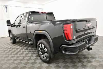 2024 GMC 2500 Crew Cab, $69999. Photo 5