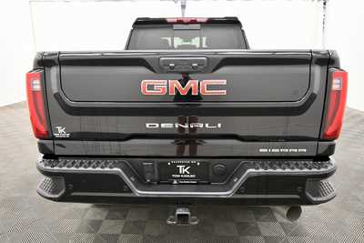 2024 GMC 2500 Crew Cab, $69999. Photo 6