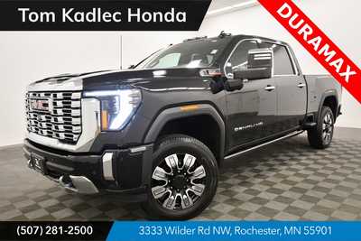 2024 GMC 2500 Crew Cab, $69999. Photo 1