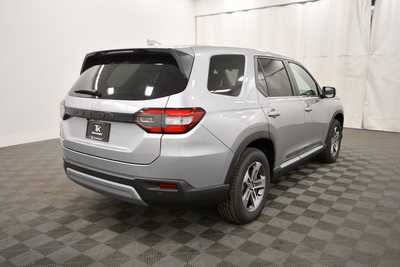 2025 Honda Pilot, $43999. Photo 8