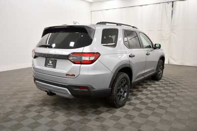 2025 Honda Pilot, $50850. Photo 7