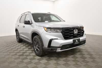 2025 Honda Pilot, $50850. Photo 9