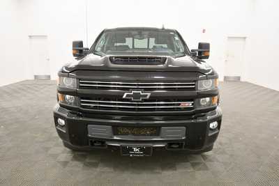 2017 Chevrolet 2500 Crew Cab, $34999. Photo 10