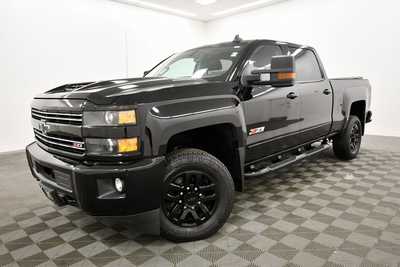 2017 Chevrolet 2500 Crew Cab, $34999. Photo 2