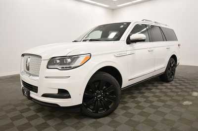 2022 Lincoln Navigator, $57999. Photo 2