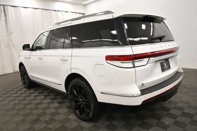 2022 Lincoln Navigator, $57999. Photo 5