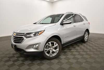 2018 Chevrolet Equinox, $13499. Photo 2