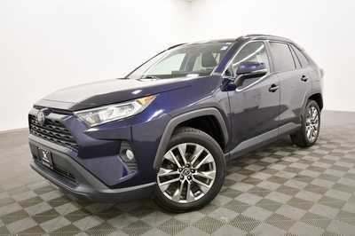 2019 Toyota RAV4, $26999. Photo 2