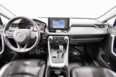 2019 Toyota RAV4, $26999. Photo 3