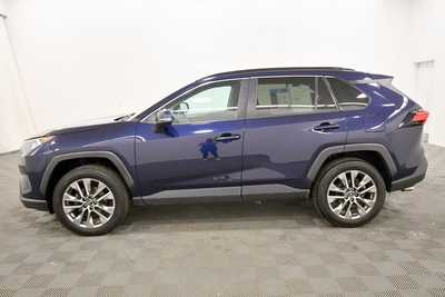 2019 Toyota RAV4, $26999. Photo 4