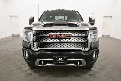 2022 GMC 3500 Crew Cab, $63999. Photo 11