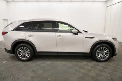 2024 Mazda CX-90, $31999. Photo 9