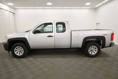 2013 Chevrolet 1500 Ext Cab, $9999. Photo 4