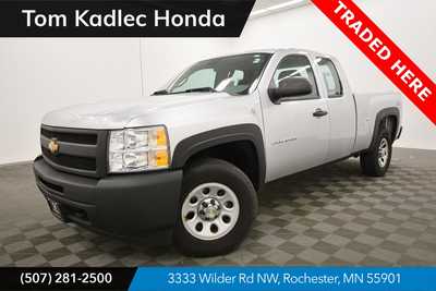 2013 Chevrolet 1500 Ext Cab, $9999. Photo 1