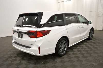 2025 Honda Odyssey, $48815. Photo 7