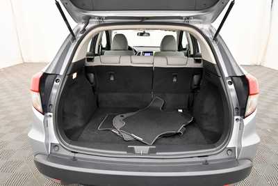 2019 Honda HR-V, $17936. Photo 7