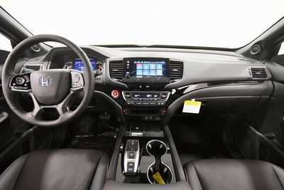 2025 Honda Passport, $43999. Photo 3