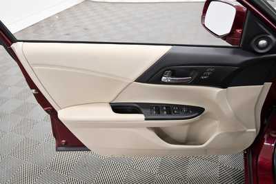 2014 Honda Accord, $11999. Photo 12