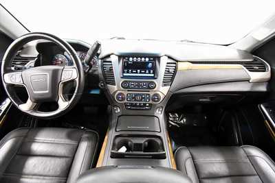 2017 GMC Yukon, $28497. Photo 3