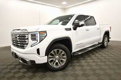 2023 GMC 1500 Crew Cab, $55436. Photo 2