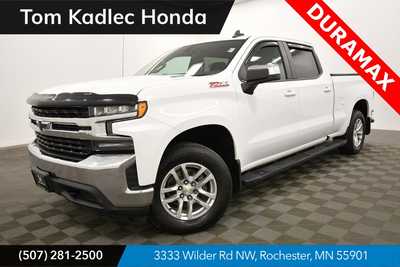 2020 Chevrolet 1500 Crew Cab, $31499. Photo 1