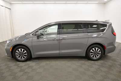 2022 Chrysler Pacifica, $22999. Photo 4