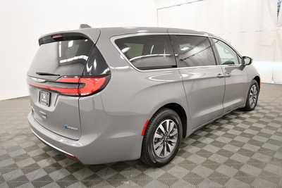 2022 Chrysler Pacifica, $22999. Photo 8