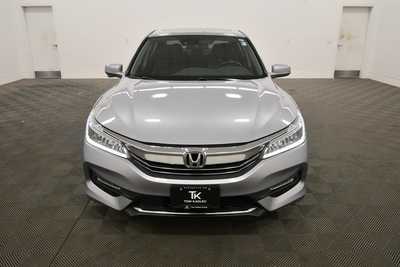 2017 Honda Accord, $17999. Photo 10