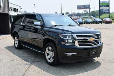 2017 Chevrolet Suburban, $13999. Photo 10
