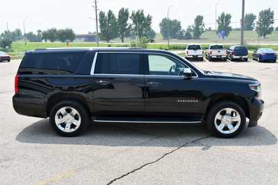 2017 Chevrolet Suburban, $13999. Photo 9
