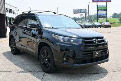 2019 Toyota Highlander, $23999. Photo 10