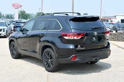 2019 Toyota Highlander, $23999. Photo 5