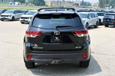 2019 Toyota Highlander, $23999. Photo 6