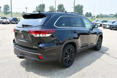 2019 Toyota Highlander, $23999. Photo 8