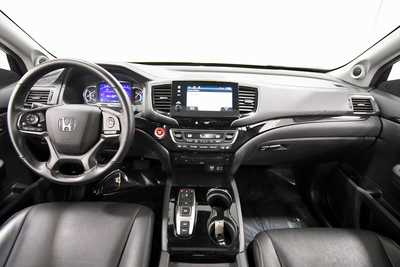 2022 Honda Pilot, $35997. Photo 3